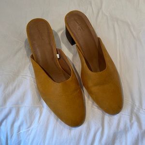 Universal Thread Avianna Heeled Mules